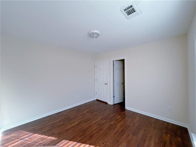 Building Photo - 810 Courageous Ct