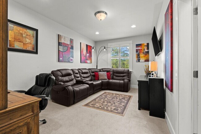 Building Photo - 4319 Sunset Beach Cir