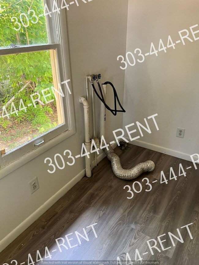 Building Photo - Charming 3-Bedroom, 1-Bath Ranch Home in the Denver Metro Area