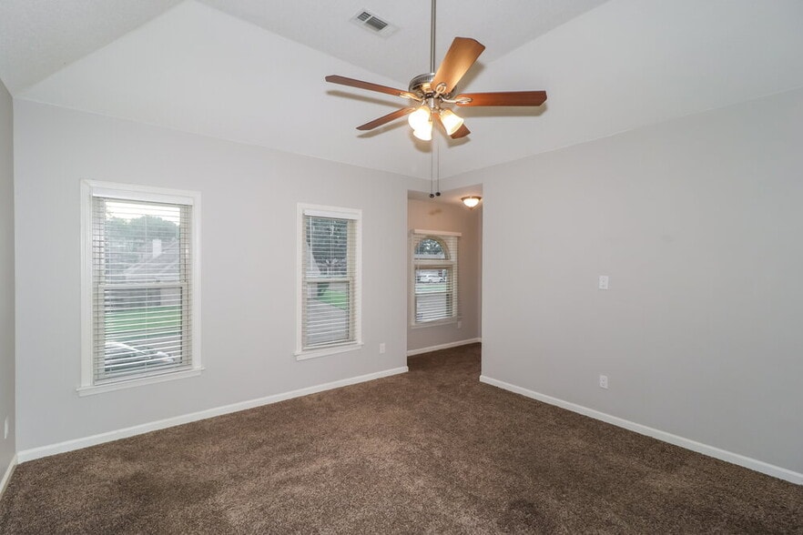 Building Photo - 2776 Fletcher Park Cir E