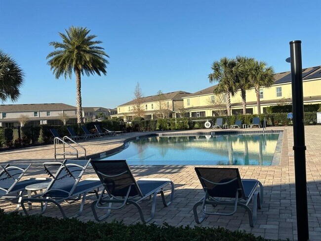 Building Photo - 140 Arbor Lakes Dr