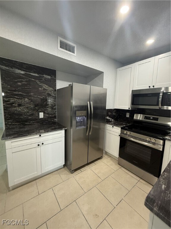 Building Photo - 1533 Gardenia Ave