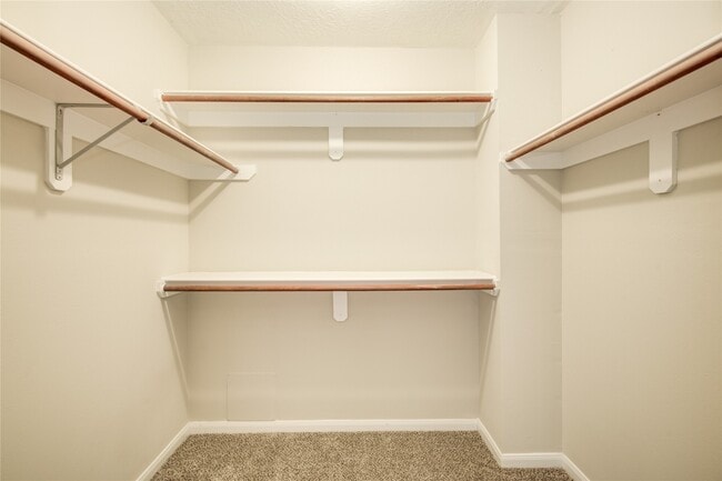 Building Photo - 107 Mango St