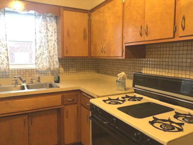 Building Photo - 6100 S Kenneth Ave