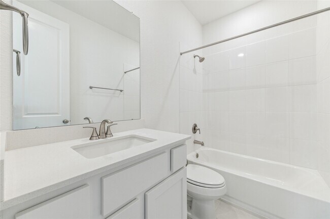 Building Photo - 21203 Electric Lgt Trl