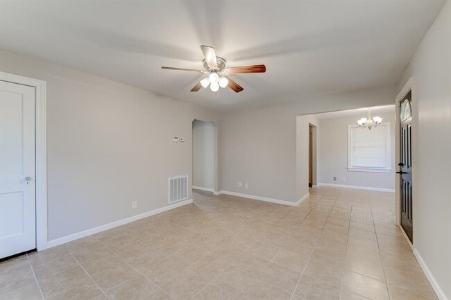 Building Photo - 4311 Ione St