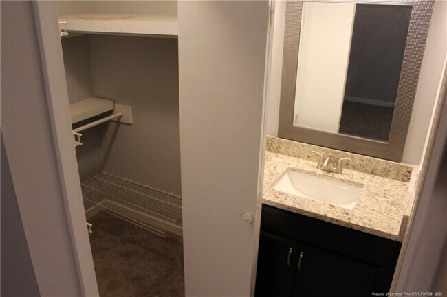 Building Photo - 4440 Briton Cir