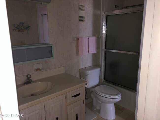 Building Photo - 1415 Ocean Shore Blvd