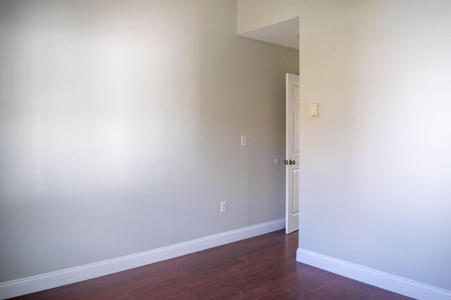 Building Photo - 89 Coleman St