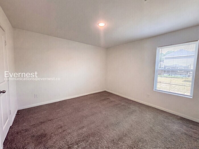 Building Photo - 16435 Valerie Marie Pl