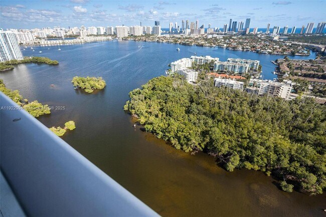 Building Photo - 16385 Biscayne Blvd