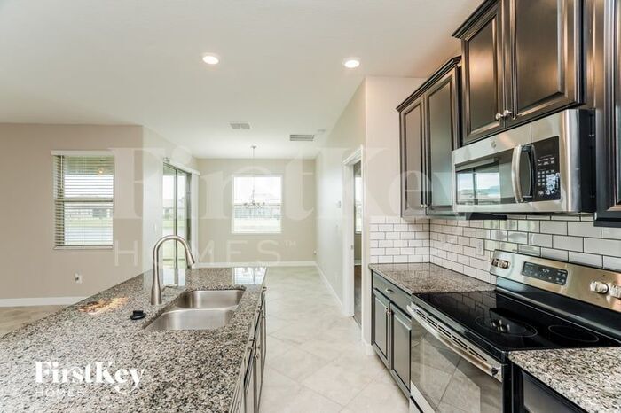 Building Photo - 9660 Ivory Dr