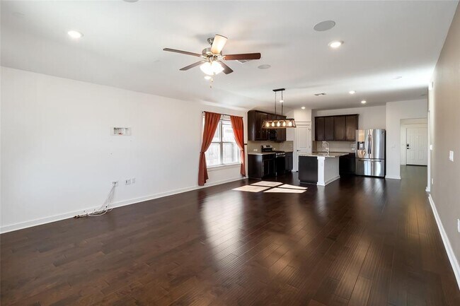 Building Photo - 7407 Grenadine Bloom Bnd