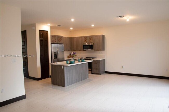 Primary Photo - 15962 NW 91st Ct