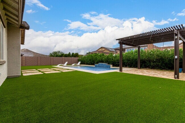 Building Photo - 7747 S 167th Ave