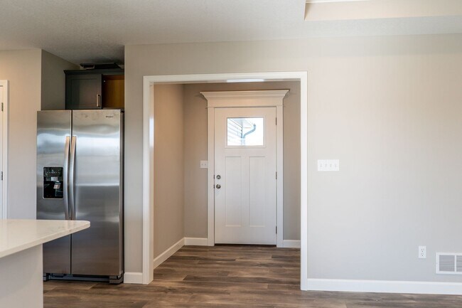 Building Photo - 4820 Valley Forge Cir