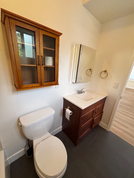 Building Photo - 215 S Avenue 58