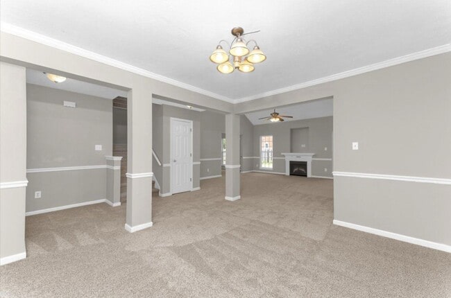 Building Photo - 4Bed 2.5Bath