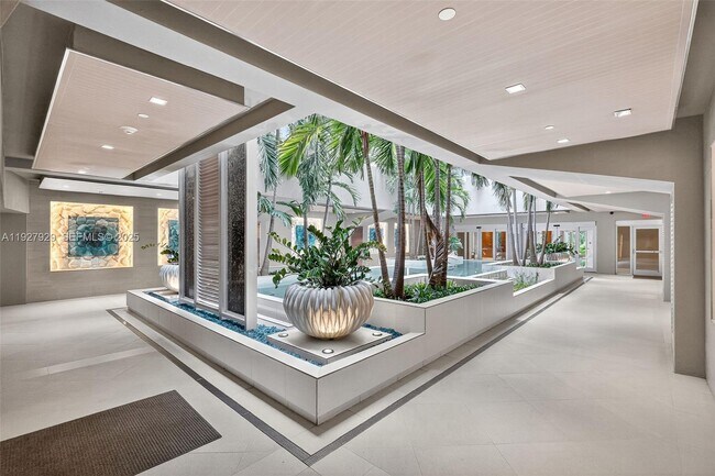 Building Photo - 600 Grapetree Dr