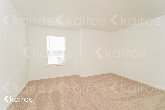 Building Photo - 962 Shady Brk