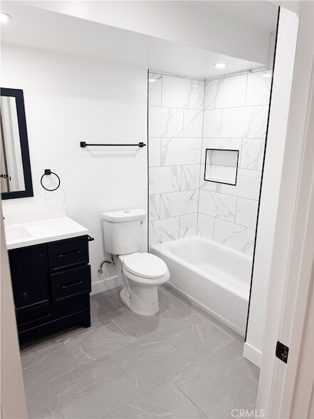 Building Photo - 17000 Burbank Blvd