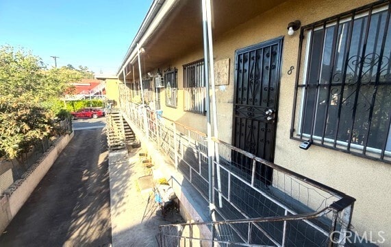 Building Photo - 144 W Ave 26