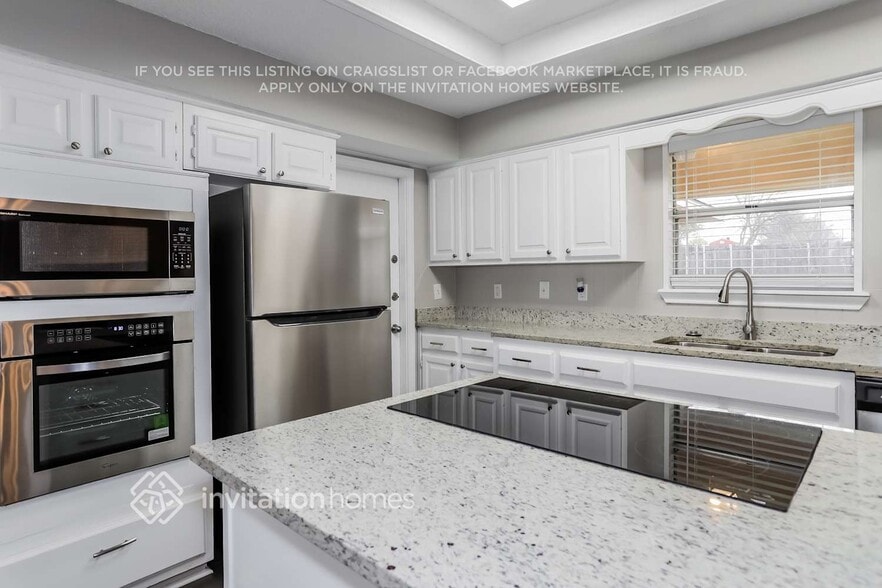 Building Photo - 1312 Tierra Calle