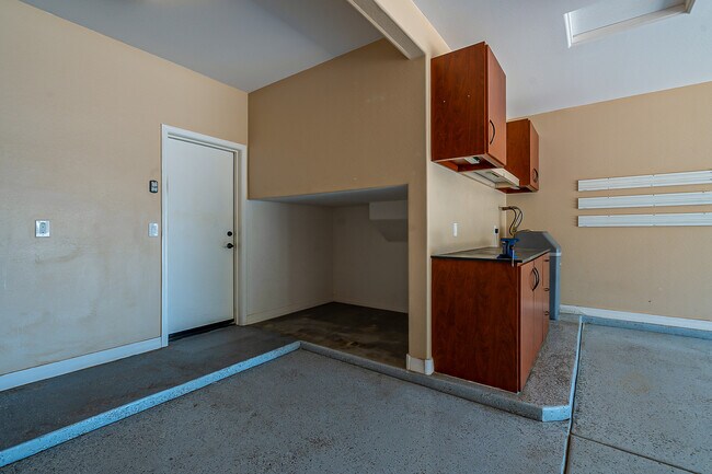 Building Photo - 28315 N Welton Pl