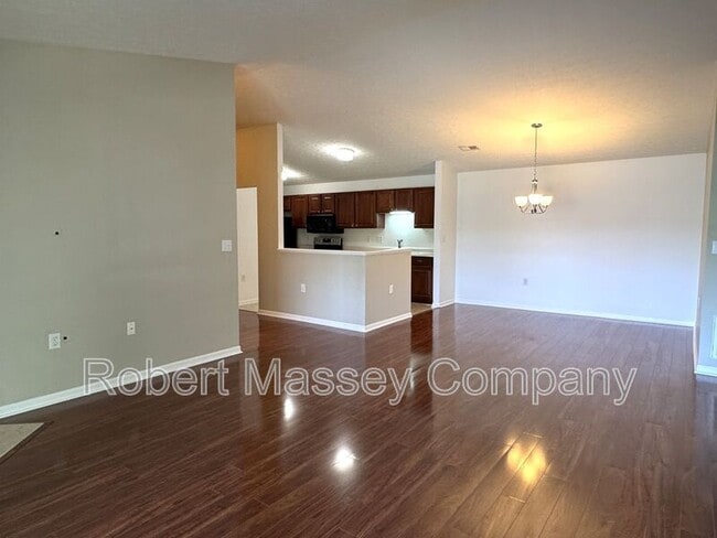 Building Photo - 5301 Pacer Ln