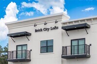 Building Photo - 419 SE 1st Ave