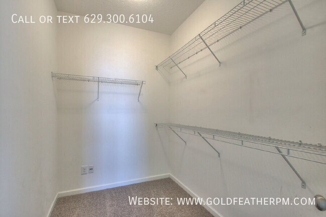 Building Photo - 126 Trenton Ln