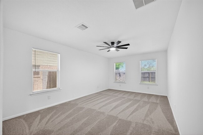 Building Photo - 15807 Sonoma Park Dr