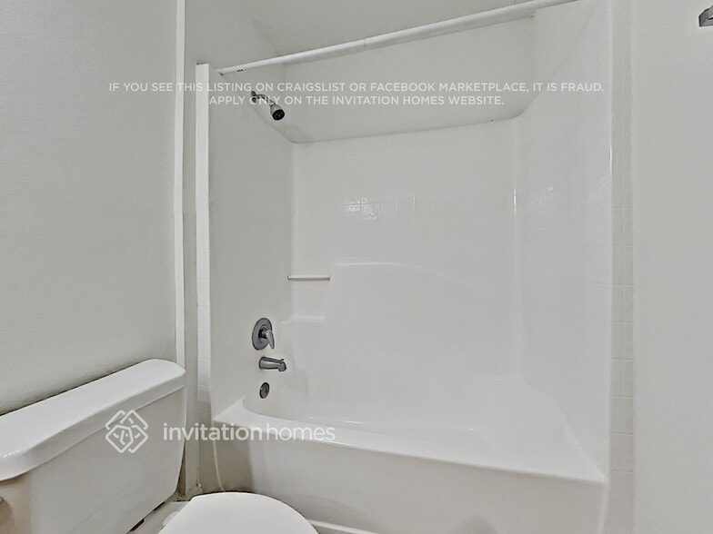 Building Photo - 4633 Willamette Cir