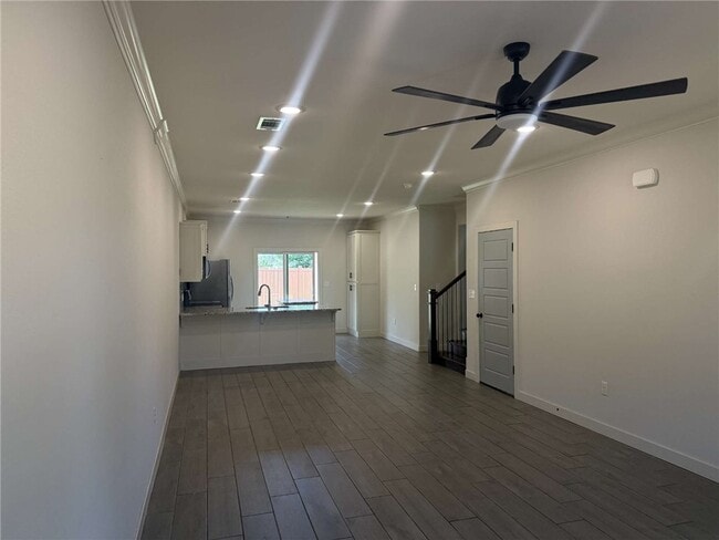 Building Photo - 3203 SW Hillstone Ave