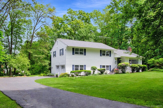 Building Photo - 39 Whiffle Tree Ln