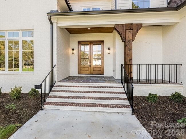 Building Photo - 1511 Cavendish Ct