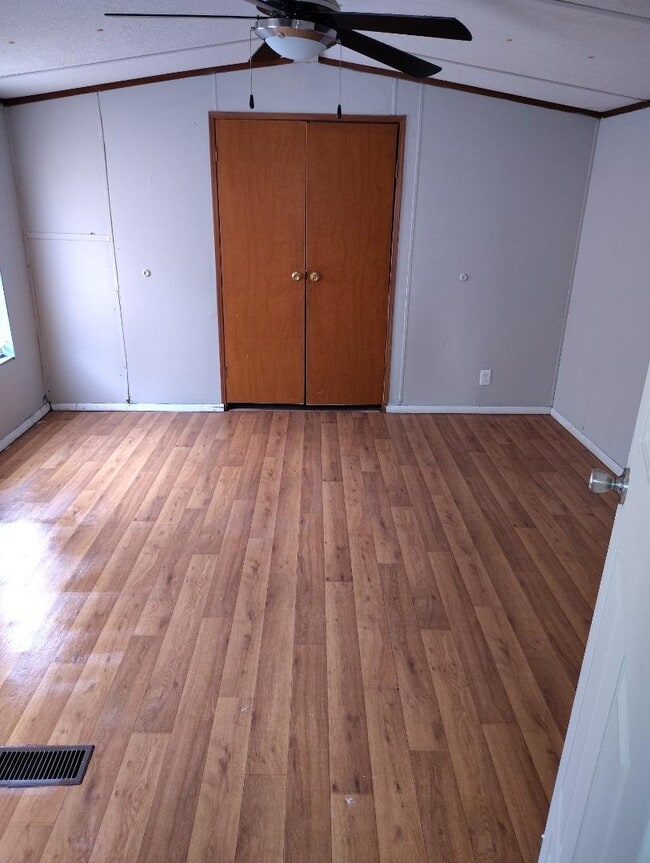 Building Photo - 11 Stewart Pines Loop NE