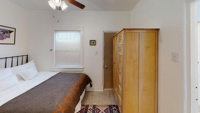 Building Photo - 2101 New York Ave SW