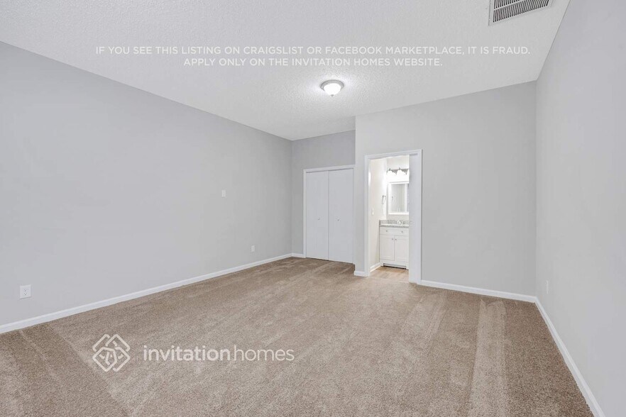 Building Photo - 123 Woodvale Dr