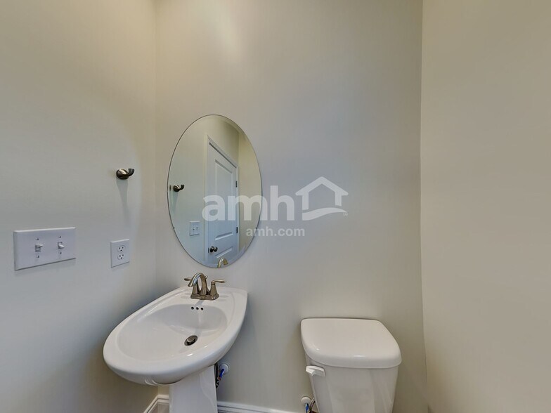 Building Photo - 4306 Effie Seward Dr