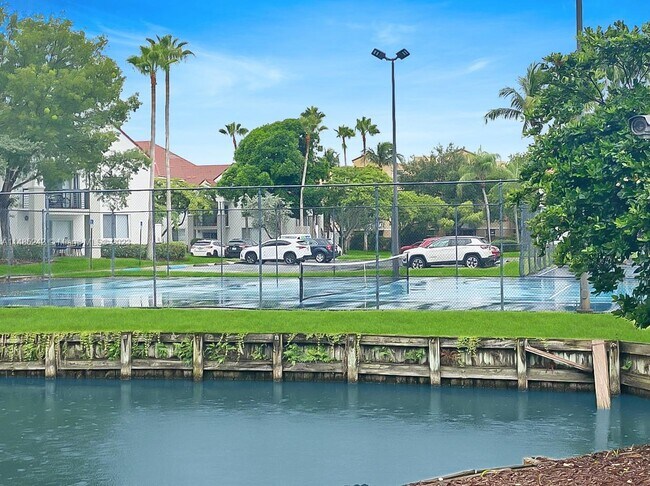 Building Photo - 2721 Ocean Club Blvd