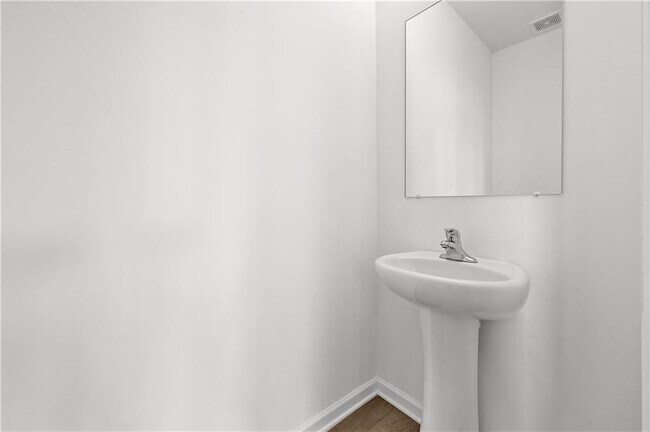 Building Photo - 4541 Encore Blvd