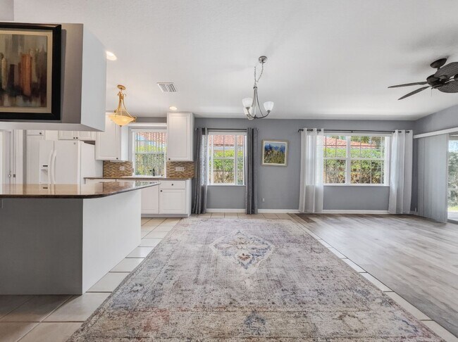 Building Photo - Beautifully maintained 2-bedroom, 2-bath in Island Walk