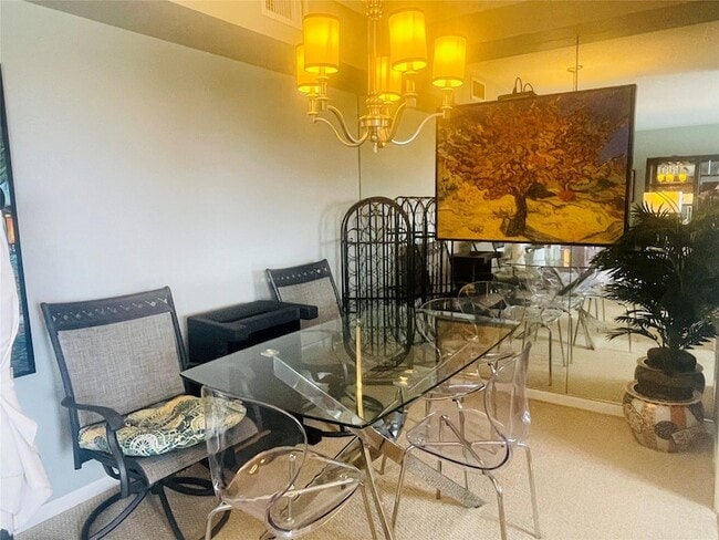 Building Photo - 2500 NE 48th Ln