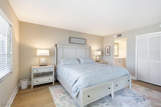 Building Photo - 3443 Gulf Shore Blvd N