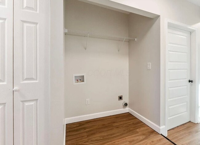 Building Photo - Elegant 3 Bedroom Home with First-Floor Laundry and Modern Style