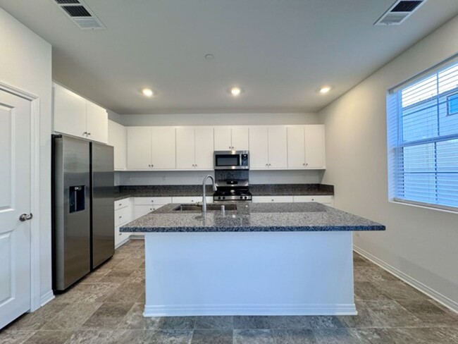 Building Photo - BRAND NEW 3 bedroom Willow Springs home av...