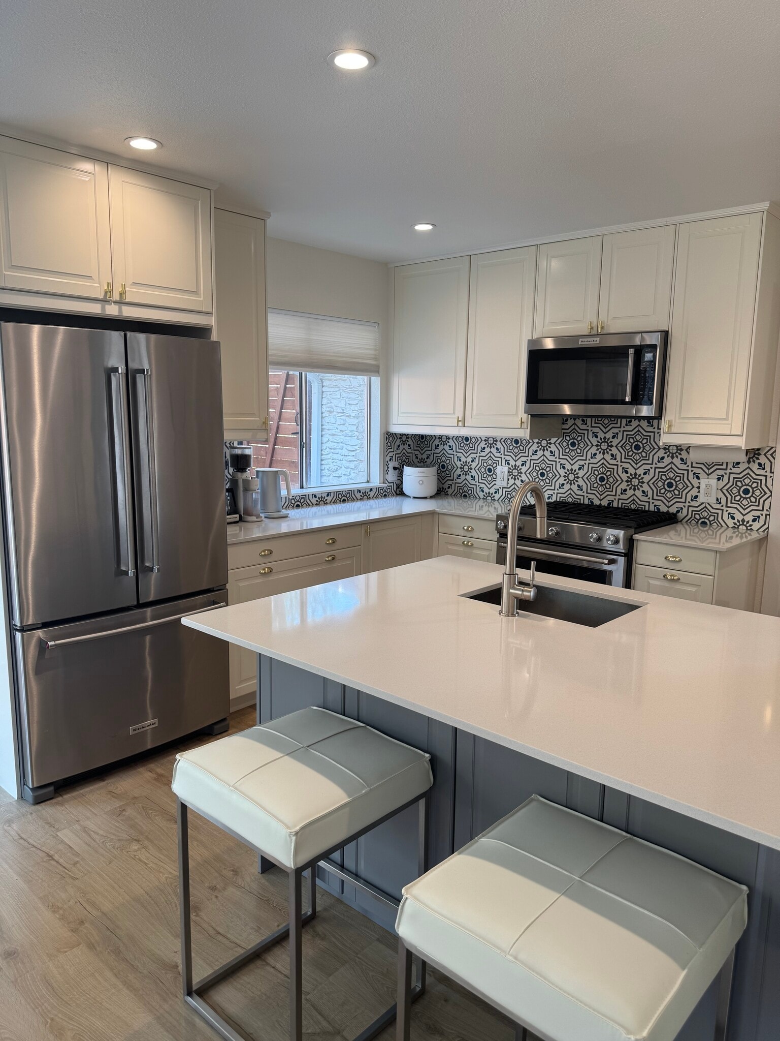 Kitchen - 3808 Oak Creek Dr