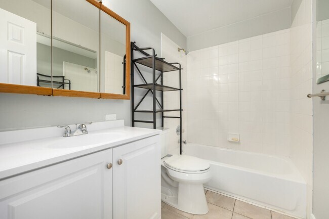 Building Photo - Lovely remodeled 2 Bed 1 Bath in Arvada