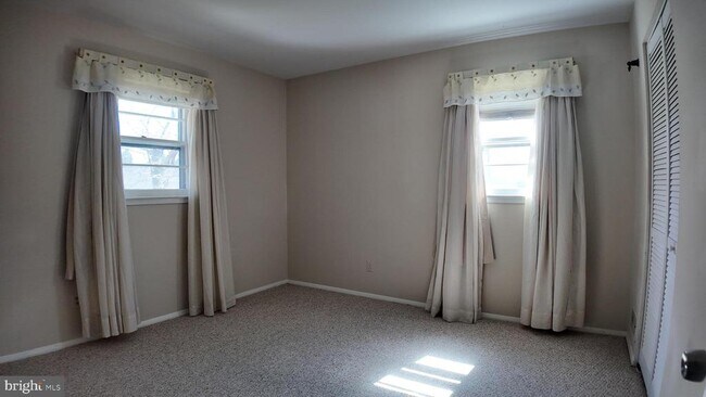 Building Photo - 4419 Renn St